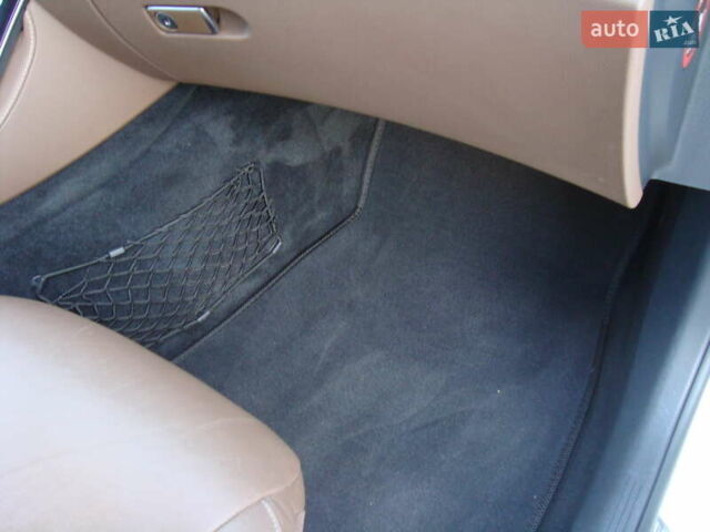 Белый Мерседес Е-Класс, объемом двигателя 2 л и пробегом 120 тыс. км за 33400 $, фото 23 на Automoto.ua