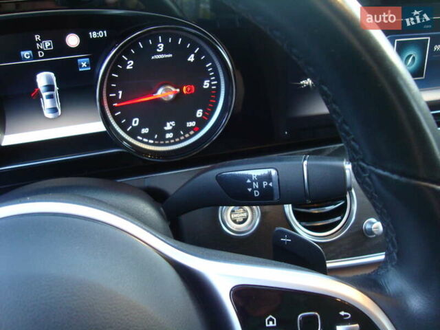 Белый Мерседес Е-Класс, объемом двигателя 2 л и пробегом 120 тыс. км за 33400 $, фото 27 на Automoto.ua