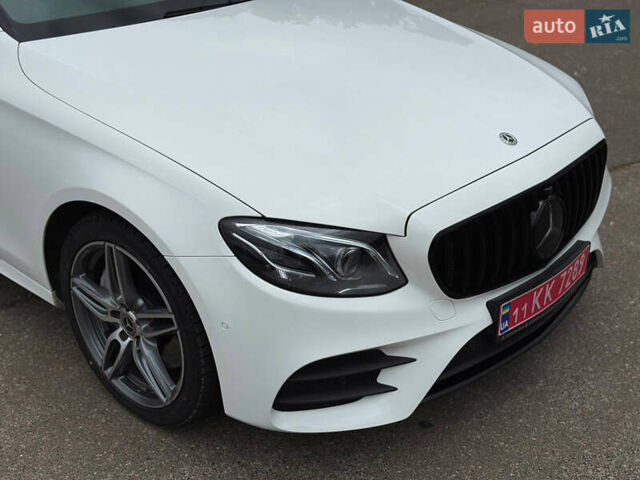 Белый Мерседес Е-Класс, объемом двигателя 1.99 л и пробегом 64 тыс. км за 45500 $, фото 30 на Automoto.ua