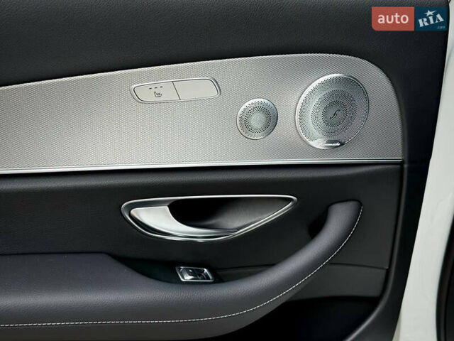 Белый Мерседес Е-Класс, объемом двигателя 1.99 л и пробегом 64 тыс. км за 44999 $, фото 63 на Automoto.ua