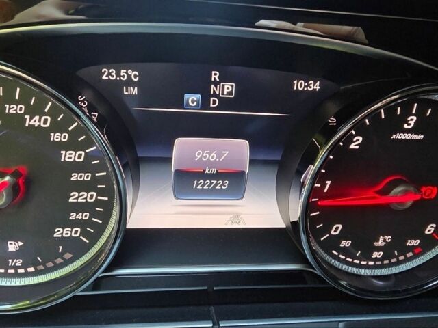 Белый Мерседес Е-Класс, объемом двигателя 1.95 л и пробегом 125 тыс. км за 31700 $, фото 10 на Automoto.ua