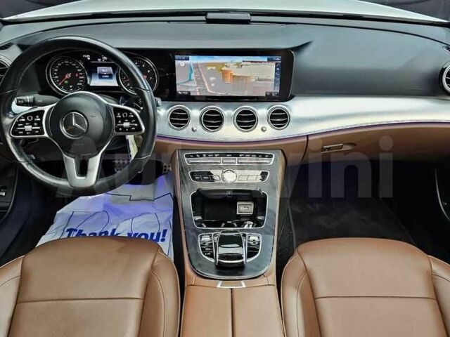 Белый Мерседес Е-Класс, объемом двигателя 0 л и пробегом 62 тыс. км за 20514 $, фото 7 на Automoto.ua