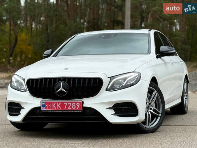 Белый Мерседес Е-Класс, объемом двигателя 1.99 л и пробегом 64 тыс. км за 45500 $, фото 5 на Automoto.ua