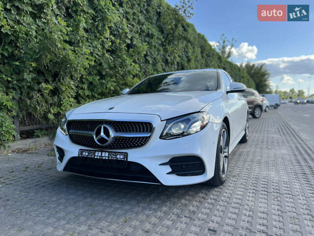 Белый Мерседес Е-Класс, объемом двигателя 2 л и пробегом 55 тыс. км за 42999 $, фото 19 на Automoto.ua