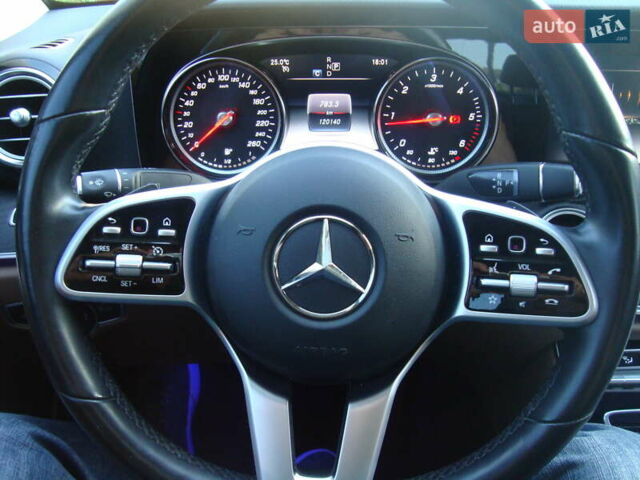 Белый Мерседес Е-Класс, объемом двигателя 2 л и пробегом 120 тыс. км за 33400 $, фото 25 на Automoto.ua