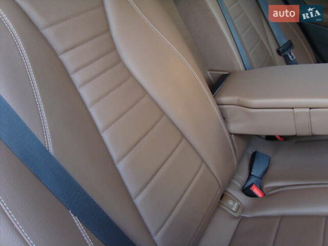 Белый Мерседес Е-Класс, объемом двигателя 2 л и пробегом 120 тыс. км за 33400 $, фото 17 на Automoto.ua