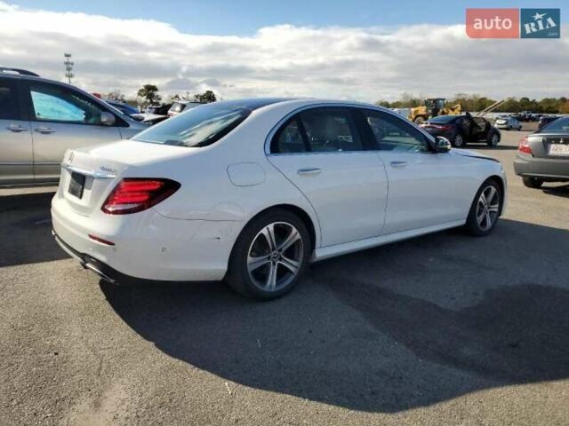 Белый Мерседес Е-Класс, объемом двигателя 1.99 л и пробегом 85 тыс. км за 24500 $, фото 3 на Automoto.ua