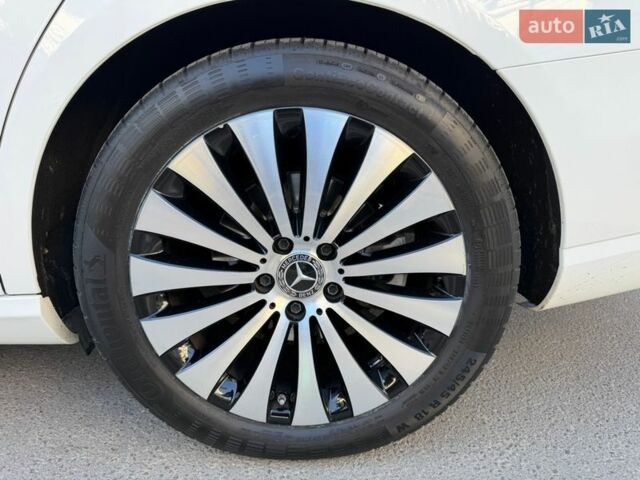 Білий Мерседес Е-Клас, об'ємом двигуна 1.95 л та пробігом 65 тис. км за 49900 $, фото 15 на Automoto.ua