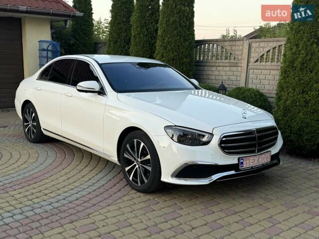 Білий Мерседес Е-Клас, об'ємом двигуна 1.95 л та пробігом 230 тис. км за 36500 $, фото 1 на Automoto.ua
