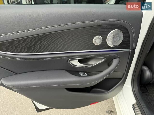 Білий Мерседес Е-Клас, об'ємом двигуна 1.95 л та пробігом 62 тис. км за 57999 $, фото 18 на Automoto.ua