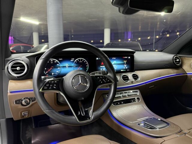 Белый Мерседес Е-Класс, объемом двигателя 2 л и пробегом 23 тыс. км за 55000 $, фото 18 на Automoto.ua