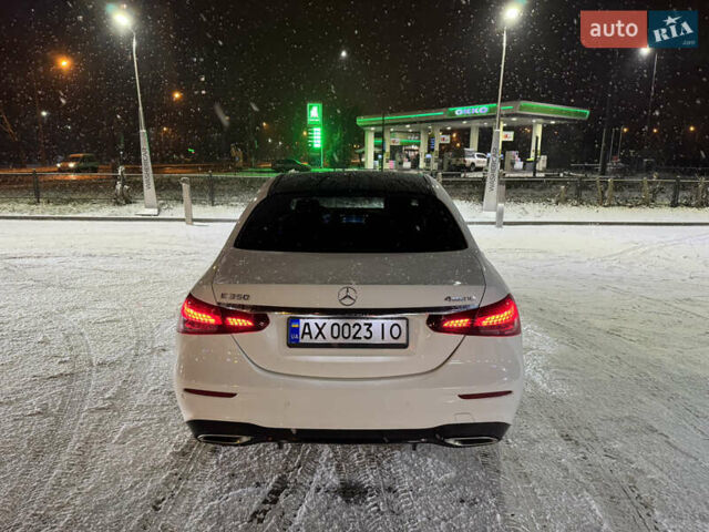 Белый Мерседес Е-Класс, объемом двигателя 1.99 л и пробегом 62 тыс. км за 48000 $, фото 6 на Automoto.ua