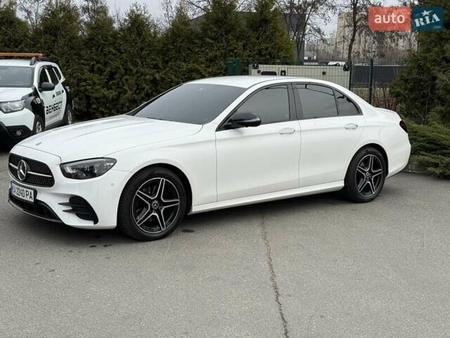 Білий Мерседес Е-Клас, об'ємом двигуна 1.95 л та пробігом 62 тис. км за 57999 $, фото 3 на Automoto.ua