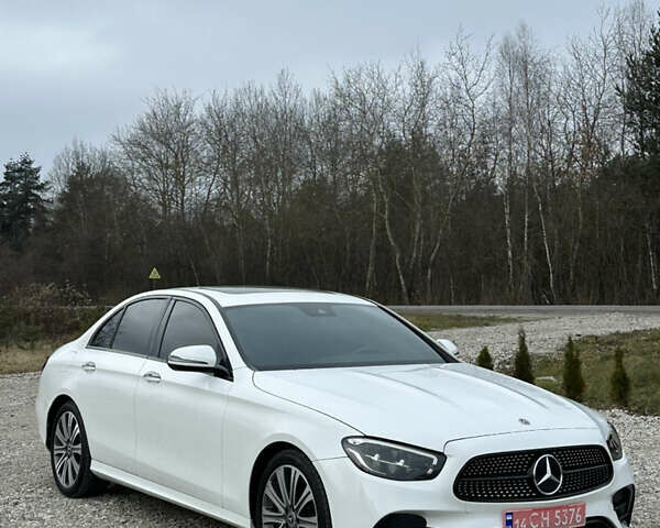 Белый Мерседес Е-Класс, объемом двигателя 1.99 л и пробегом 74 тыс. км за 40000 $, фото 5 на Automoto.ua