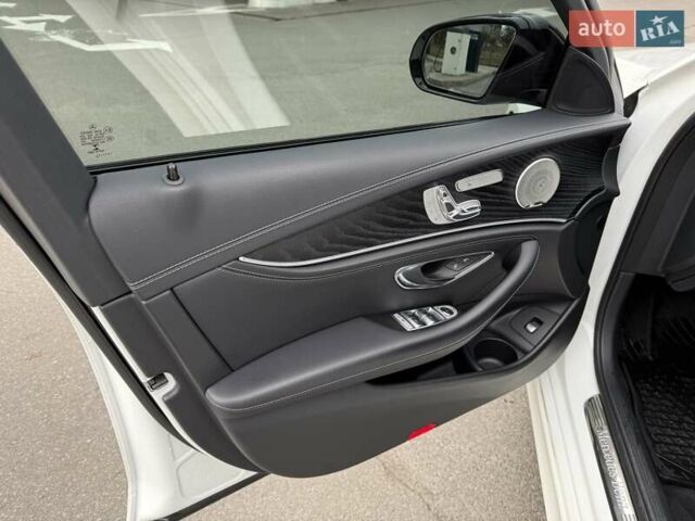 Білий Мерседес Е-Клас, об'ємом двигуна 1.95 л та пробігом 62 тис. км за 57999 $, фото 16 на Automoto.ua