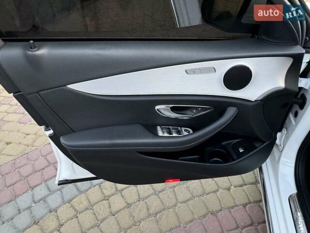 Білий Мерседес Е-Клас, об'ємом двигуна 1.95 л та пробігом 230 тис. км за 36500 $, фото 16 на Automoto.ua