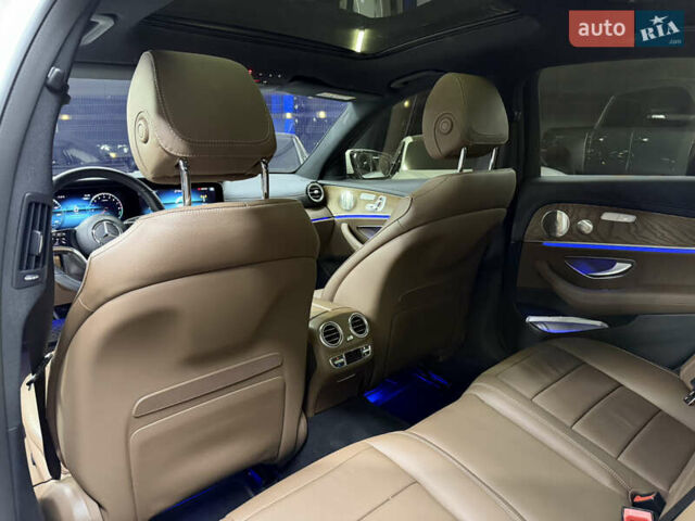 Белый Мерседес Е-Класс, объемом двигателя 1.99 л и пробегом 23 тыс. км за 55000 $, фото 22 на Automoto.ua