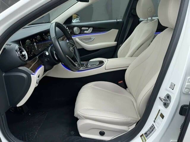 Білий Мерседес Е-Клас, об'ємом двигуна 2 л та пробігом 24 тис. км за 18100 $, фото 8 на Automoto.ua