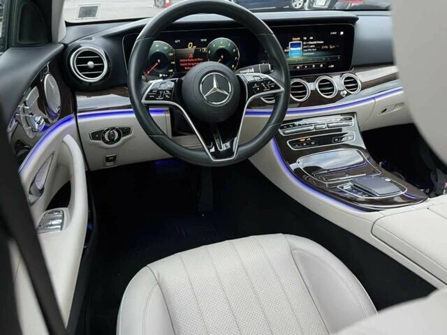 Білий Мерседес Е-Клас, об'ємом двигуна 2 л та пробігом 24 тис. км за 18100 $, фото 7 на Automoto.ua