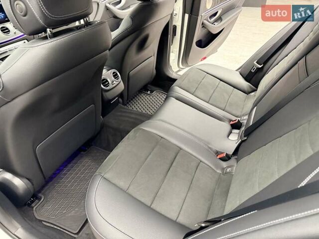 Белый Мерседес Е-Класс, объемом двигателя 1.95 л и пробегом 75 тыс. км за 52999 $, фото 32 на Automoto.ua