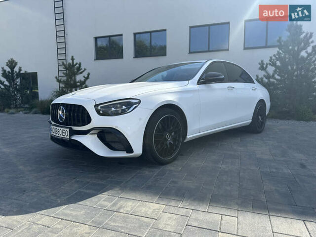 Білий Мерседес Е-Клас, об'ємом двигуна 1.99 л та пробігом 67 тис. км за 59000 $, фото 5 на Automoto.ua