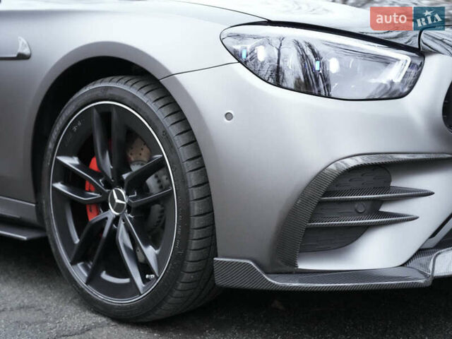 Белый Мерседес Е-Класс, объемом двигателя 3 л и пробегом 46 тыс. км за 93333 $, фото 22 на Automoto.ua