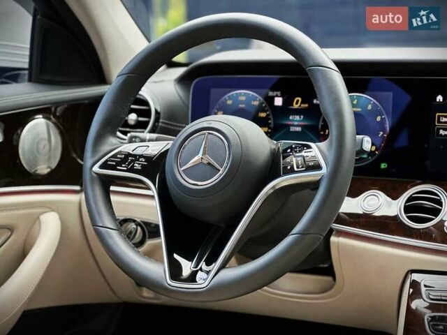 Белый Мерседес Е-Класс, объемом двигателя 3 л и пробегом 20 тыс. км за 55555 $, фото 43 на Automoto.ua