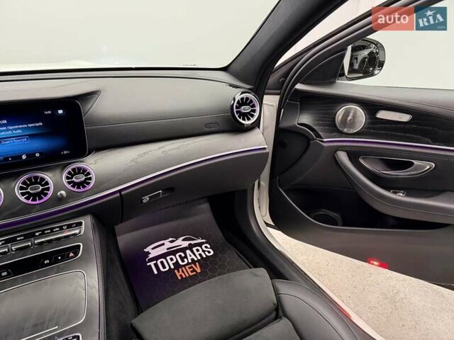 Белый Мерседес Е-Класс, объемом двигателя 1.95 л и пробегом 76 тыс. км за 49990 $, фото 44 на Automoto.ua