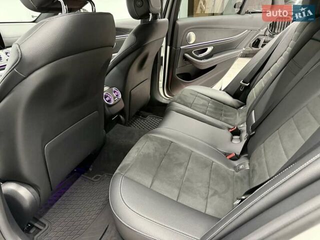 Белый Мерседес Е-Класс, объемом двигателя 1.95 л и пробегом 76 тыс. км за 49990 $, фото 28 на Automoto.ua