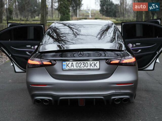 Белый Мерседес Е-Класс, объемом двигателя 3 л и пробегом 46 тыс. км за 93333 $, фото 17 на Automoto.ua