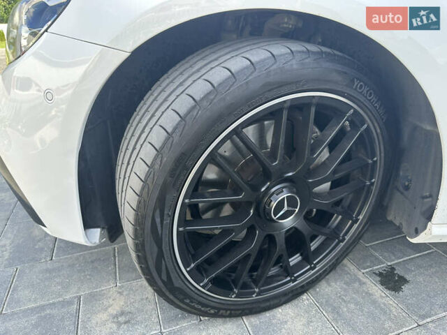 Белый Мерседес Е-Класс, объемом двигателя 1.99 л и пробегом 62 тыс. км за 71500 $, фото 21 на Automoto.ua