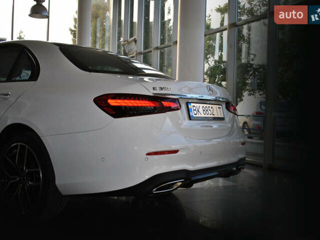 Белый Мерседес Е-Класс, объемом двигателя 1.99 л и пробегом 37 тыс. км за 47000 $, фото 15 на Automoto.ua