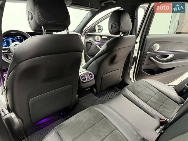 Белый Мерседес Е-Класс, объемом двигателя 1.95 л и пробегом 76 тыс. км за 49990 $, фото 26 на Automoto.ua