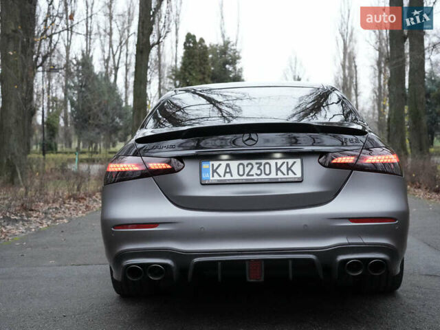 Белый Мерседес Е-Класс, объемом двигателя 3 л и пробегом 46 тыс. км за 93333 $, фото 2 на Automoto.ua