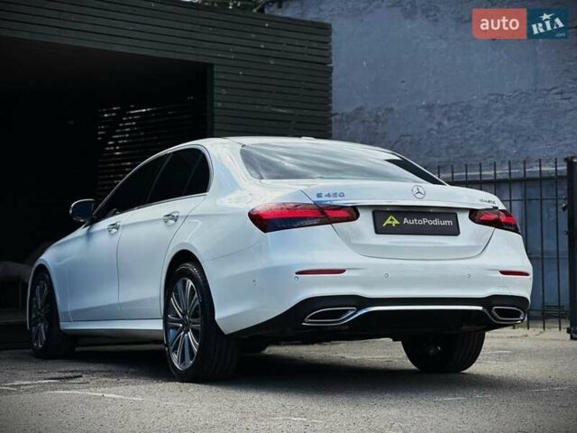 Белый Мерседес Е-Класс, объемом двигателя 3 л и пробегом 20 тыс. км за 55555 $, фото 15 на Automoto.ua