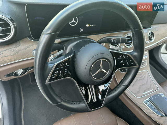 Білий Мерседес Е-Клас, об'ємом двигуна 1.99 л та пробігом 67 тис. км за 59000 $, фото 20 на Automoto.ua