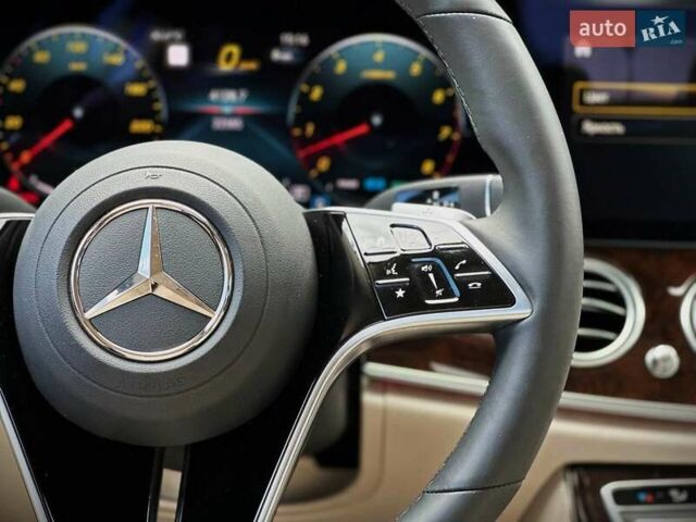 Белый Мерседес Е-Класс, объемом двигателя 3 л и пробегом 20 тыс. км за 55555 $, фото 44 на Automoto.ua