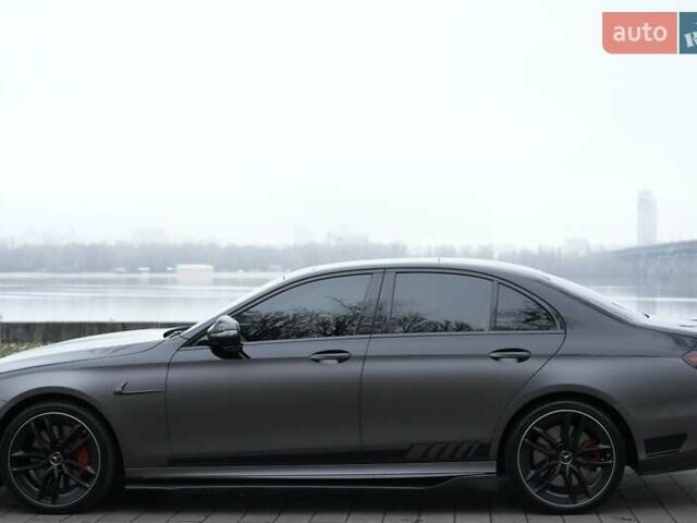 Белый Мерседес Е-Класс, объемом двигателя 3 л и пробегом 46 тыс. км за 93333 $, фото 27 на Automoto.ua