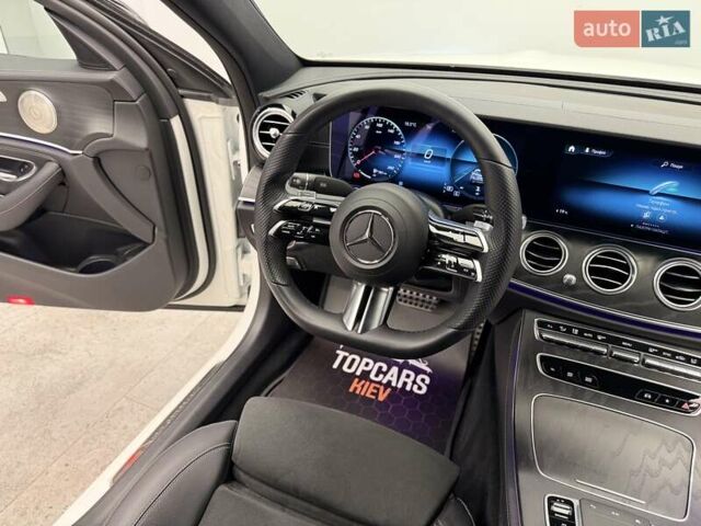 Белый Мерседес Е-Класс, объемом двигателя 1.95 л и пробегом 75 тыс. км за 52999 $, фото 48 на Automoto.ua