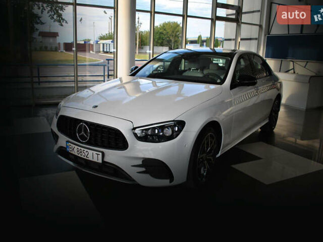 Белый Мерседес Е-Класс, объемом двигателя 1.99 л и пробегом 37 тыс. км за 47000 $, фото 9 на Automoto.ua