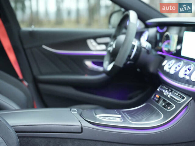 Белый Мерседес Е-Класс, объемом двигателя 3 л и пробегом 46 тыс. км за 93333 $, фото 10 на Automoto.ua