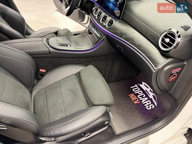 Белый Мерседес Е-Класс, объемом двигателя 1.95 л и пробегом 75 тыс. км за 52999 $, фото 44 на Automoto.ua