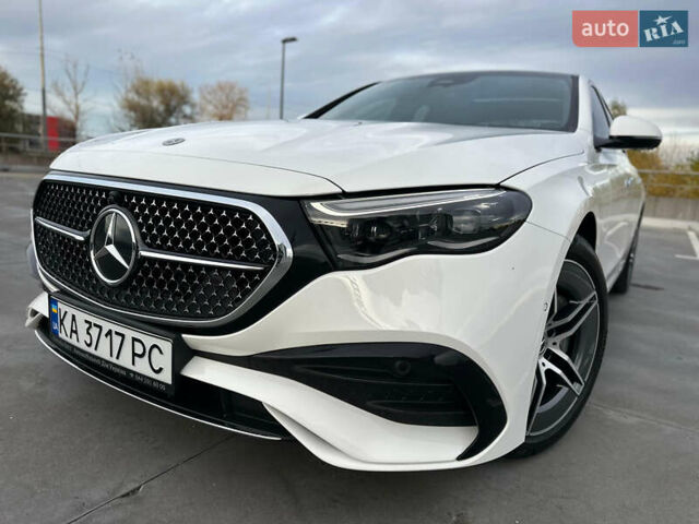 Белый Мерседес Е-Класс, объемом двигателя 1.99 л и пробегом 18 тыс. км за 98000 $, фото 26 на Automoto.ua