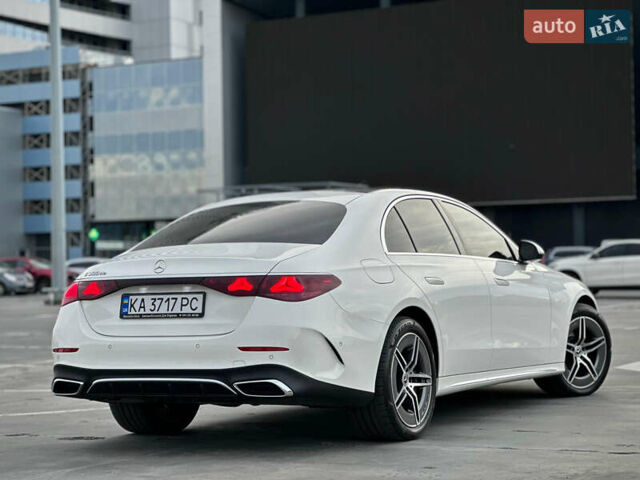 Белый Мерседес Е-Класс, объемом двигателя 1.99 л и пробегом 18 тыс. км за 98000 $, фото 7 на Automoto.ua