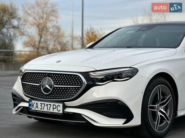 Белый Мерседес Е-Класс, объемом двигателя 1.99 л и пробегом 18 тыс. км за 98000 $, фото 21 на Automoto.ua