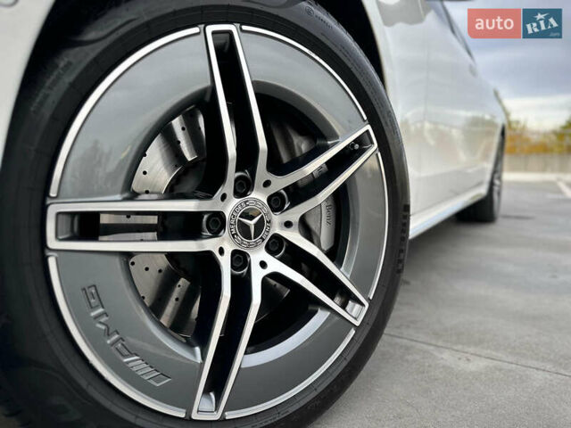 Белый Мерседес Е-Класс, объемом двигателя 1.99 л и пробегом 18 тыс. км за 98000 $, фото 19 на Automoto.ua