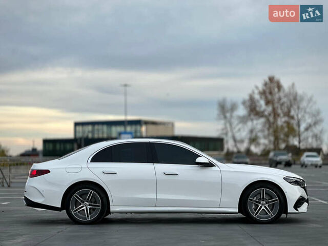 Белый Мерседес Е-Класс, объемом двигателя 1.99 л и пробегом 18 тыс. км за 98000 $, фото 30 на Automoto.ua