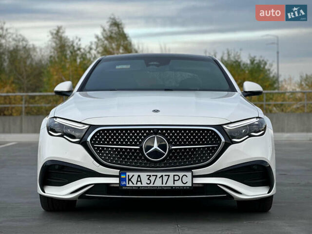 Белый Мерседес Е-Класс, объемом двигателя 1.99 л и пробегом 18 тыс. км за 98000 $, фото 36 на Automoto.ua