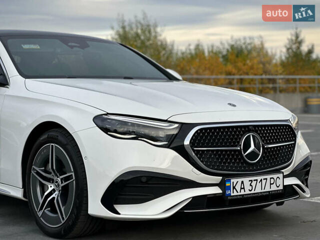 Белый Мерседес Е-Класс, объемом двигателя 1.99 л и пробегом 18 тыс. км за 98000 $, фото 20 на Automoto.ua