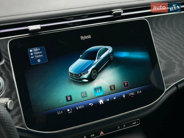 Белый Мерседес Е-Класс, объемом двигателя 1.99 л и пробегом 18 тыс. км за 98000 $, фото 42 на Automoto.ua